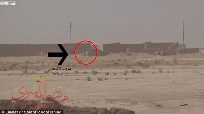 Βομβιστής αυτοκτονίας εγκαταλείπει την αποστολή του και τρέπεται έντρομος σε φυγή (βίντεο)